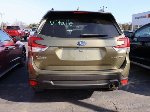 Used 2022 Subaru Forester Limited image 18