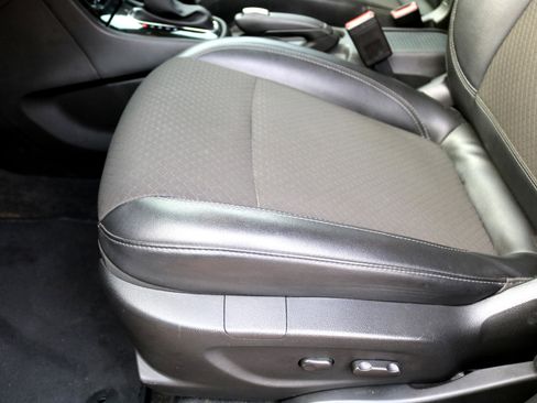 Used 2019 Buick Encore Preferred w/ Safety Package image 16