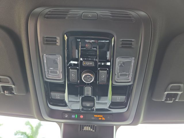 New 2026 GMC Yukon Denali w/ Denali Reserve Package AWD/4WD image 36