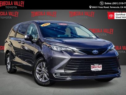 Certified 2023 Toyota Sienna XLE
