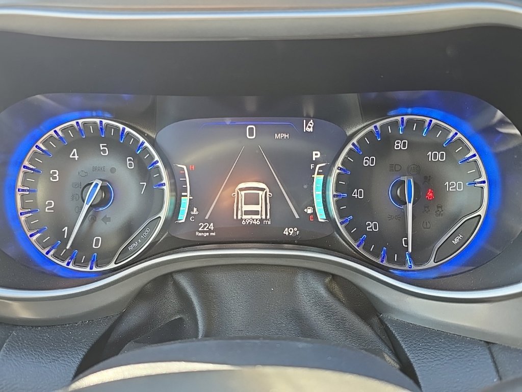Used 2025 Chrysler Pacifica Select FWD image 29