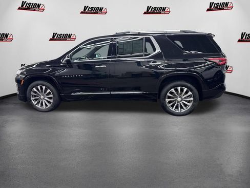 Used 2023 Chevrolet Traverse Premier AWD/4WD image 8