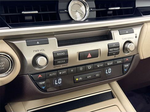 Used 2016 Lexus ES 350 FWD image 24