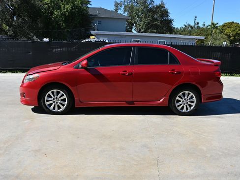 Used 2010 Toyota Corolla S image 6