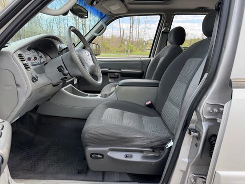 Used 2003 Ford Explorer Sport Trac XLT image 14