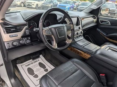 Used 2015 GMC Yukon Denali w/ Premium Package AWD/4WD image 14