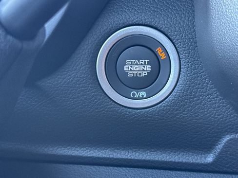 New 2026 RAM 2500 Big Horn AWD/4WD image 21