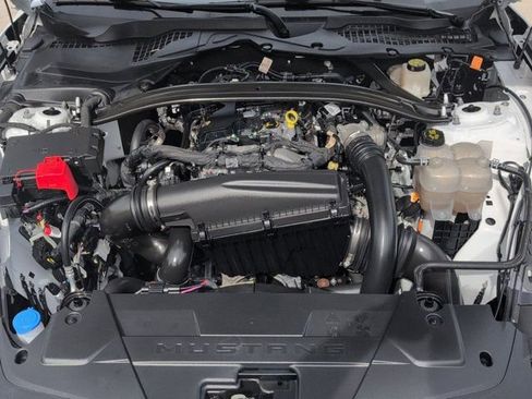 Used 2025 Ford Mustang Premium RWD image 33