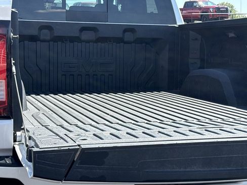 Used 2025 GMC Sierra 1500 Denali Ultimate AWD/4WD image 4