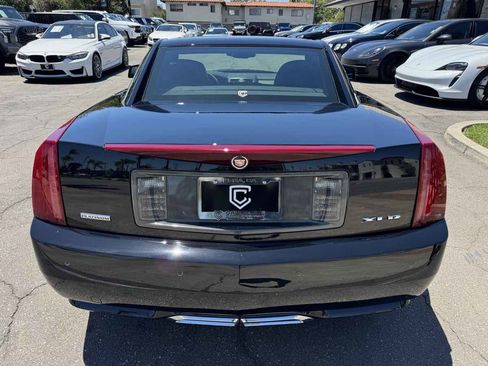 Used 2009 Cadillac XLR RWD image 8