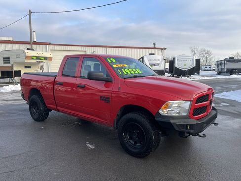 Used 2019 RAM 1500 Express image 1