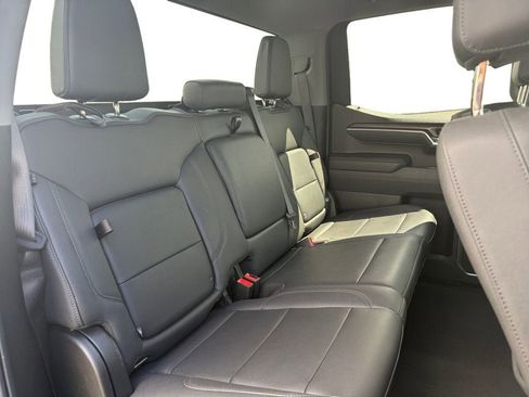 Certified 2025 GMC Sierra 1500 SLT AWD/4WD image 18