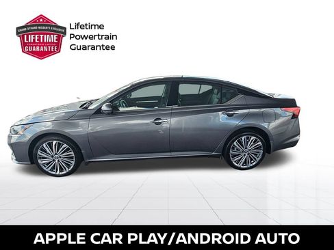 Used 2023 Nissan Altima 2.5 SL AWD/4WD image 2