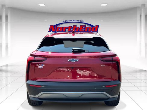 Used 2025 Chevrolet Blazer EV LT AWD/4WD image 6