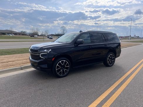 Used 2022 Chevrolet Tahoe RST w/ Sport Performance Package image 9