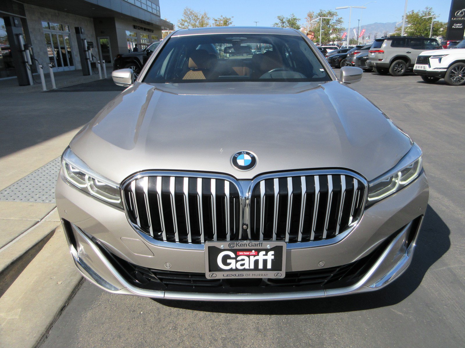 Used 2020 BMW 750i xDrive w/ Interior Design Package AWD/4WD image 15