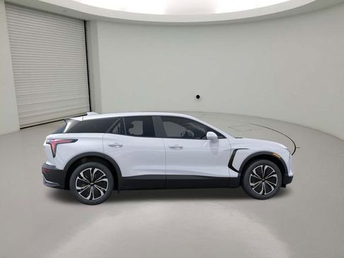 New 2026 Chevrolet Blazer EV LT image 5