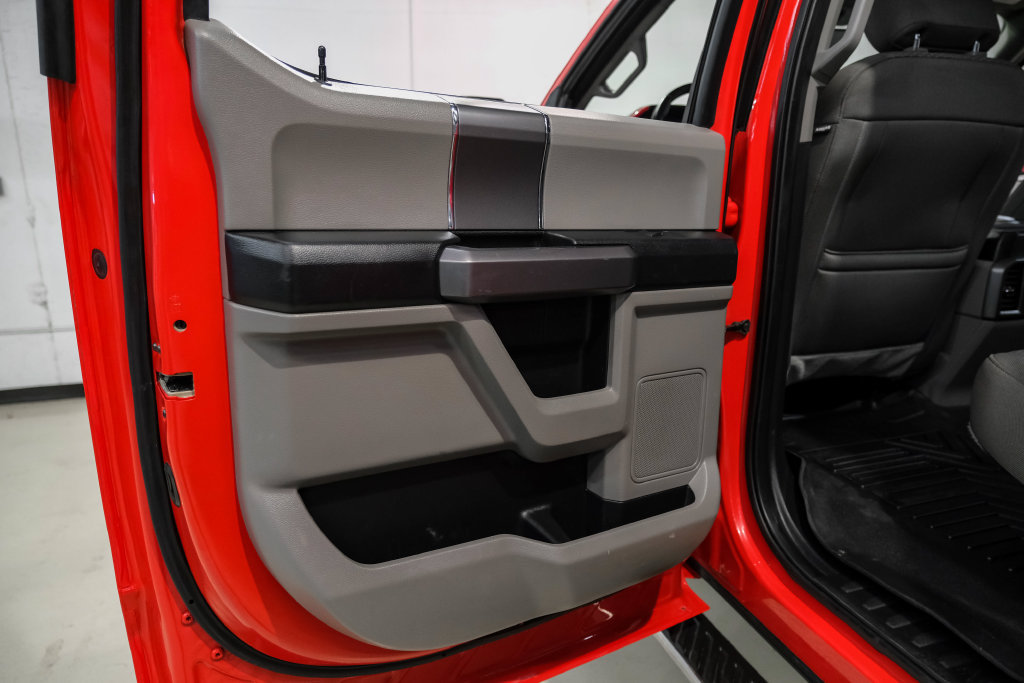 Used 2019 Ford F150 XLT w/ Equipment Group 302A Luxury AWD/4WD image 42