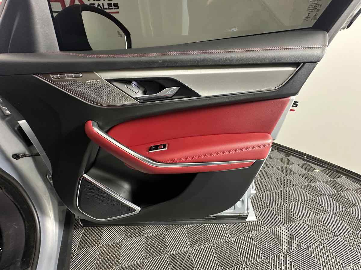 Used 2021 Jaguar F-PACE R-Dynamic S AWD/4WD image 17