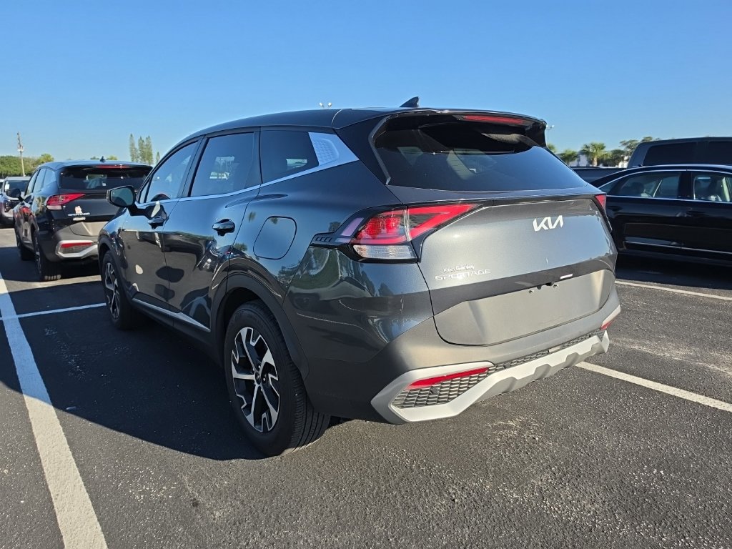 Used 2024 Kia Sportage EX FWD image 12