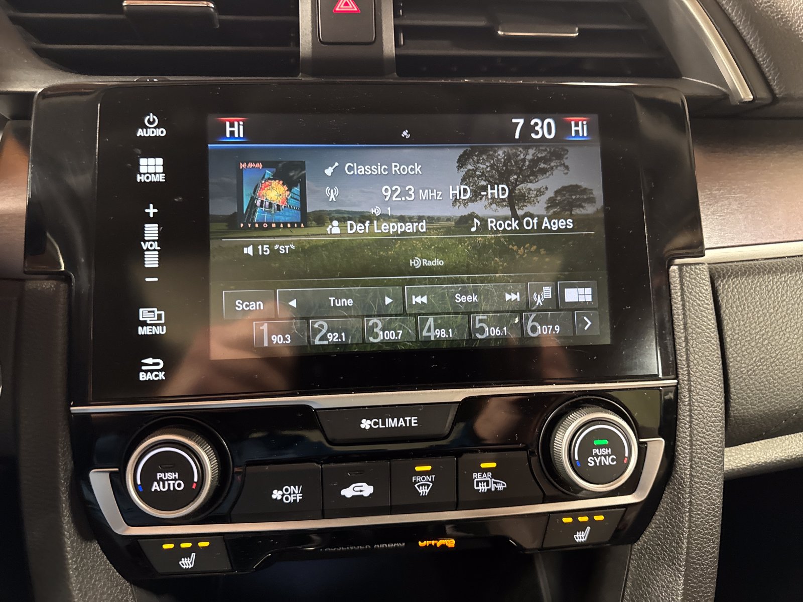 Used 2018 Honda Civic EX-T image 16