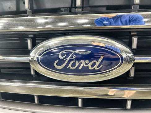 Used 2022 Ford F150 Lariat w/ Equipment Group 502A High AWD/4WD image 32