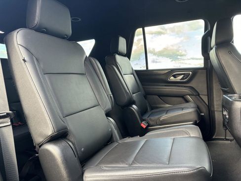 Used 2022 Chevrolet Tahoe LT w/ Luxury Package image 33