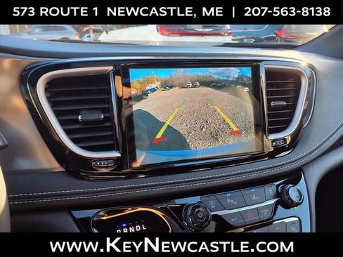 New 2026 Chrysler Pacifica Select FWD image 18