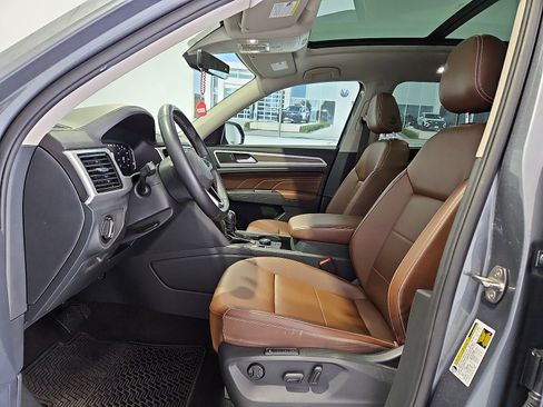 Used 2022 Volkswagen Atlas SEL AWD/4WD image 16