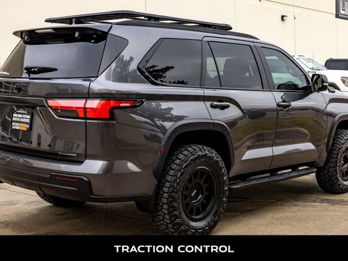 Used 2025 Toyota Sequoia TRD Pro AWD/4WD image 10