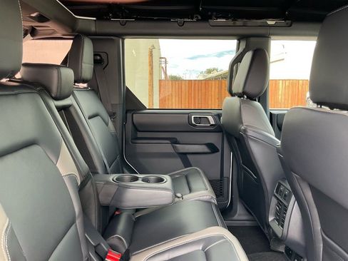 New 2025 Ford Bronco Outer Banks image 34