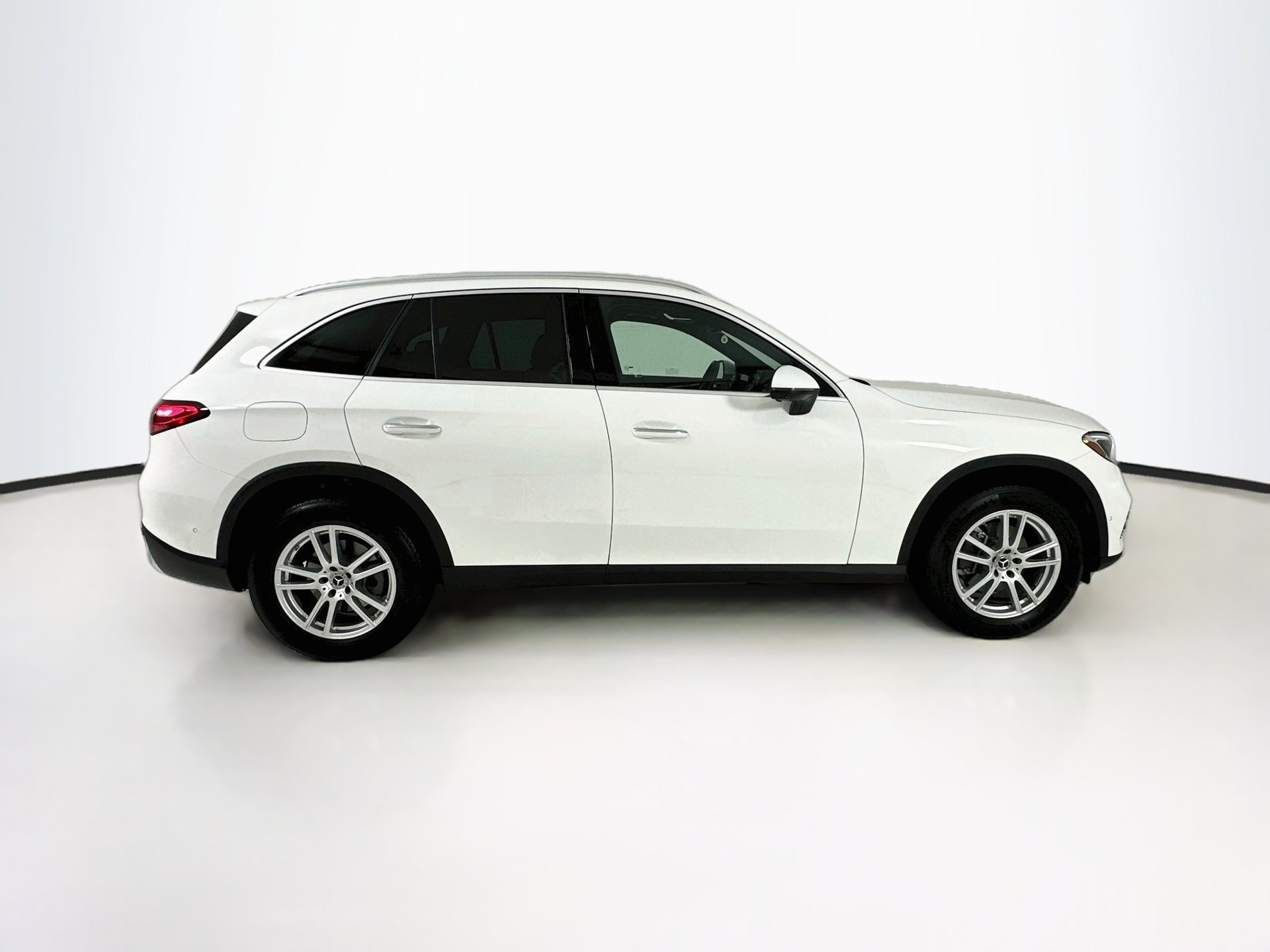 Certified 2026 Mercedes-Benz GLC 300 image 9