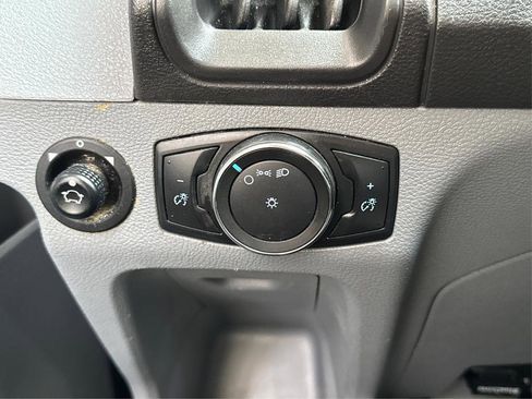 Used 2019 Ford Transit 250 148 Medium Roof RWD image 16