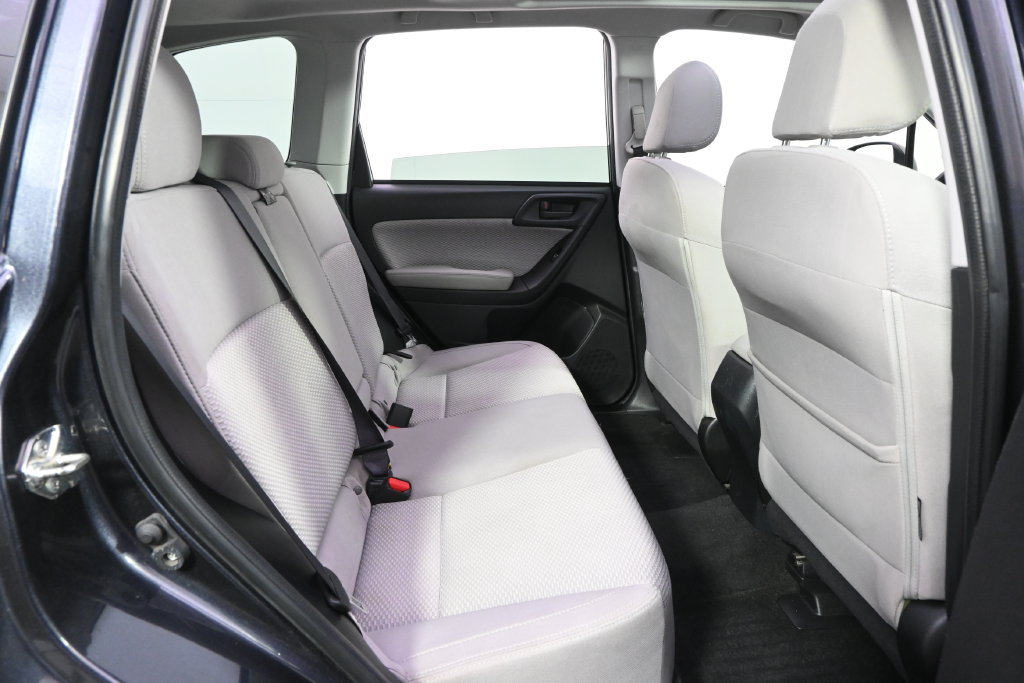Used 2018 Subaru Forester 2.5i Premium AWD/4WD image 18