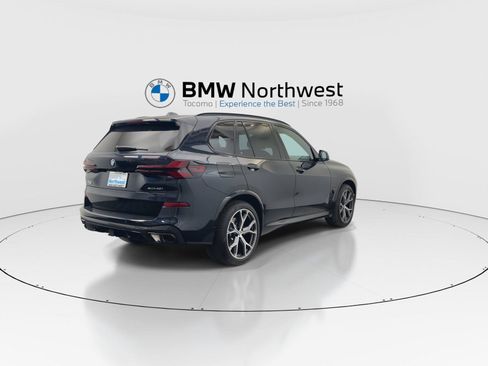 Used 2026 BMW X5 xDrive40i w/ M Sport Package AWD/4WD image 3