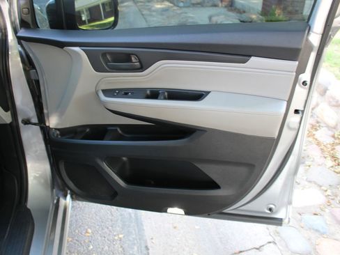 Used 2018 Honda Odyssey Touring image 22
