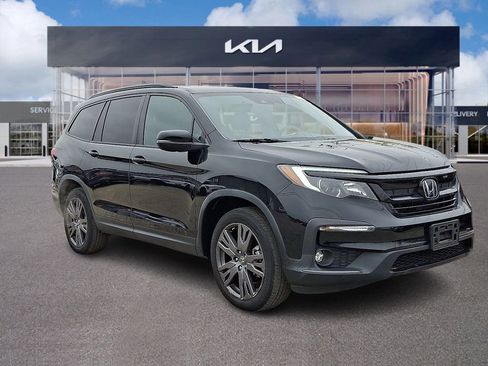 Used 2022 Honda Pilot Sport image 1
