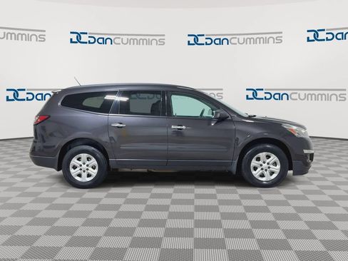 Used 2015 Chevrolet Traverse LS FWD image 9