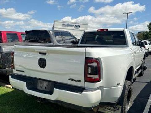 Used 2024 RAM 3500 Big Horn w/ Night Edition AWD/4WD image 3