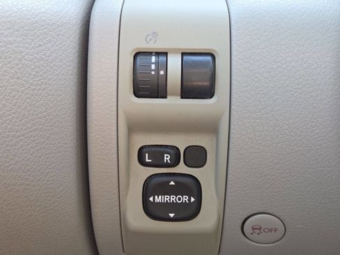 Used 2009 Subaru Forester 2.5XT Limited AWD/4WD image 28