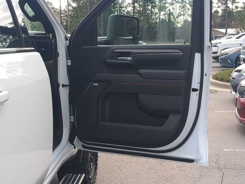 Certified 2025 GMC Sierra 2500 AT4 w/ AT4 Premium Plus Package image 43