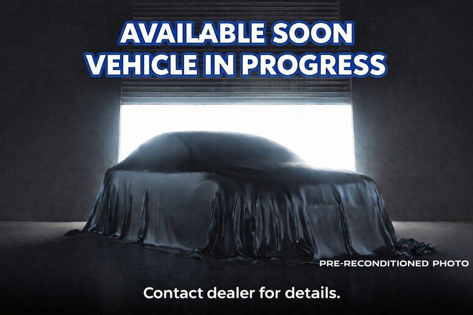 Used 2025 Ford Explorer Platinum RWD image 1
