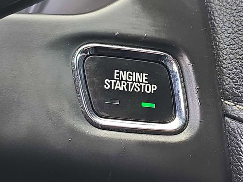 Used 2019 GMC Acadia SLT image 22