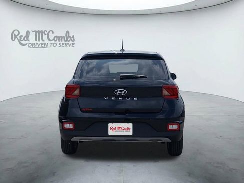 New 2026 Hyundai Venue SE FWD image 4