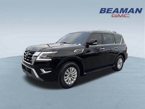 Used 2024 Nissan Armada SV image 3