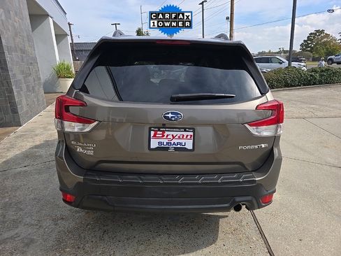Used 2020 Subaru Forester Limited image 23