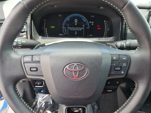 Certified 2025 Toyota Camry SE AWD/4WD image 20