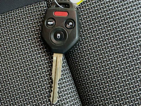 Used 2023 Subaru Crosstrek 2.0i Premium image 35