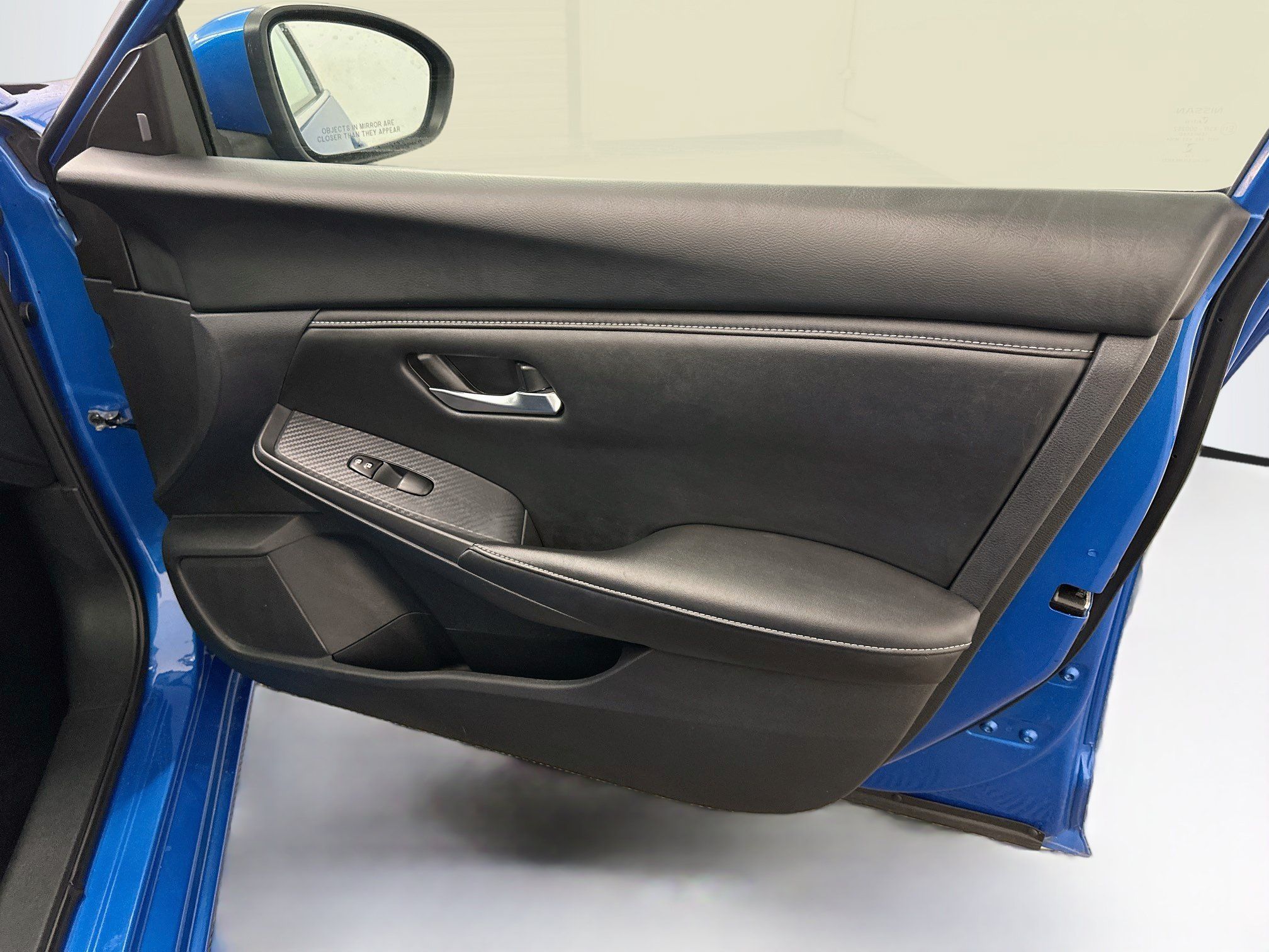 Used 2024 Nissan Sentra SV FWD image 32