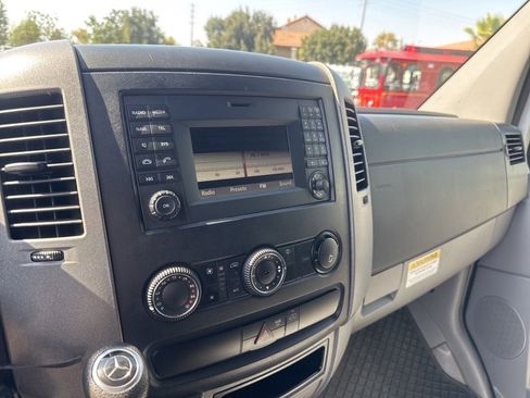 Used 2014 Mercedes-Benz Sprinter 3500 image 16